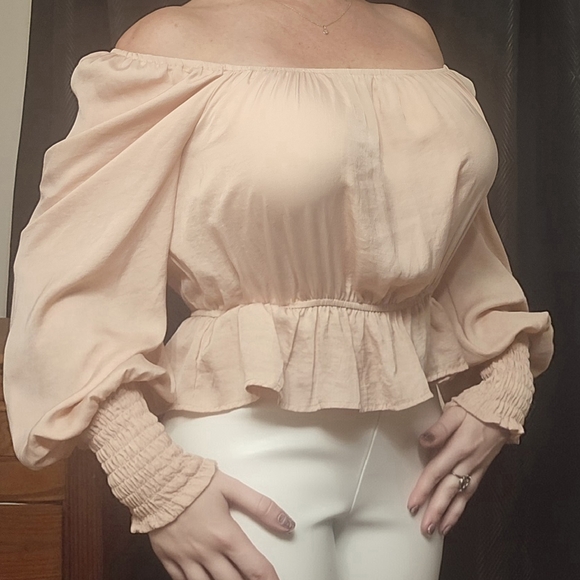 She + Sky Blush Pink Cropped Off Shoulder Long Sleeve Blouse - Picture 11 of 16